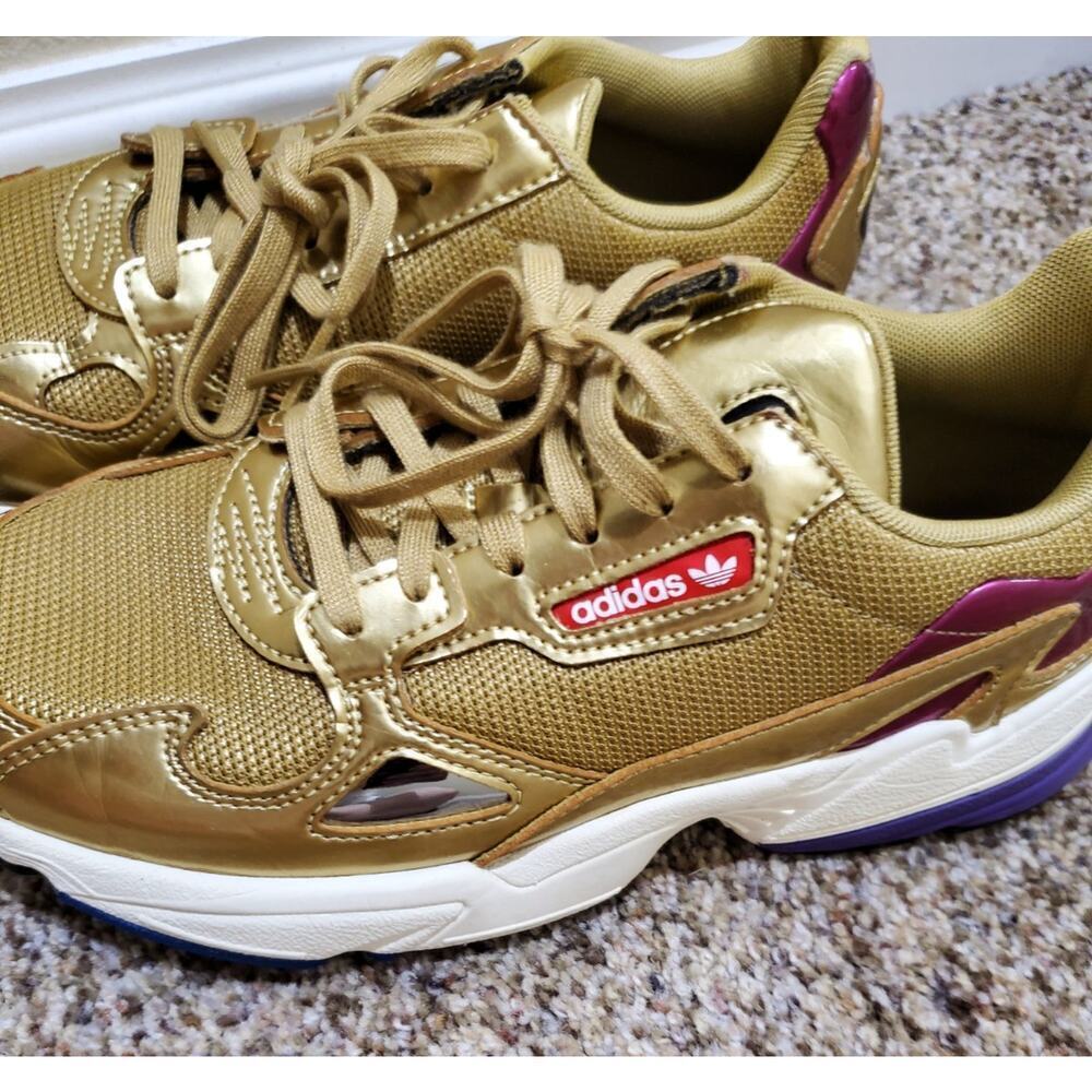 Adidas Falcon Women’s Sneakers Gold Metallic Size 7.5 US (Art CG6247) - Picture 2 of 9